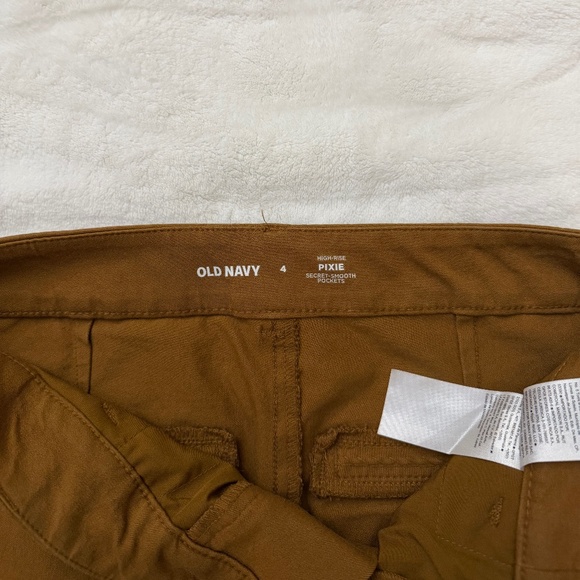 Old Navy High Rise Pixie Straight Leg - Women 4 Petite - Brown - Picture 3 of 3